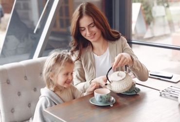 Thưởng thức cà phê, trò chơi và món ăn ngon tại Kid Cafe